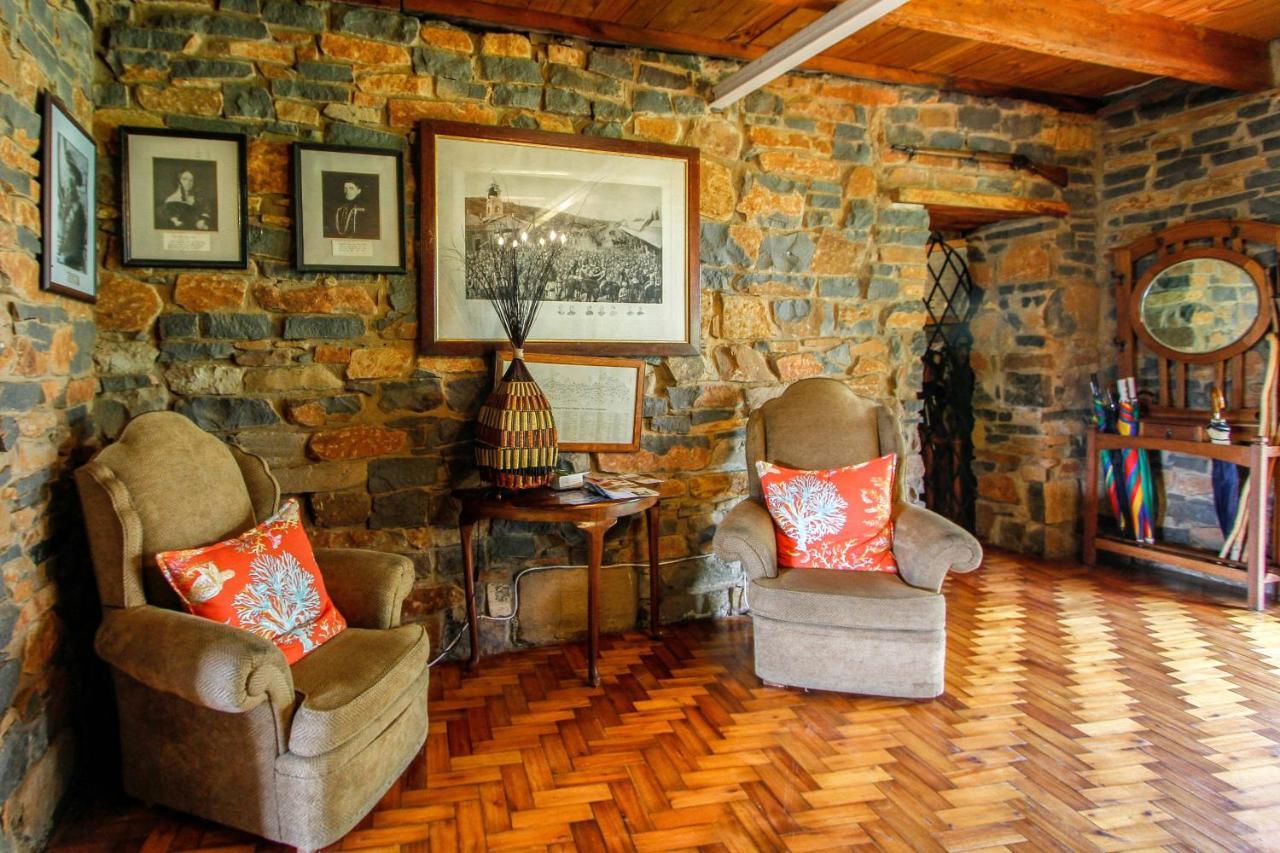 Spion Kop Lodge Уинтъртън Екстериор снимка