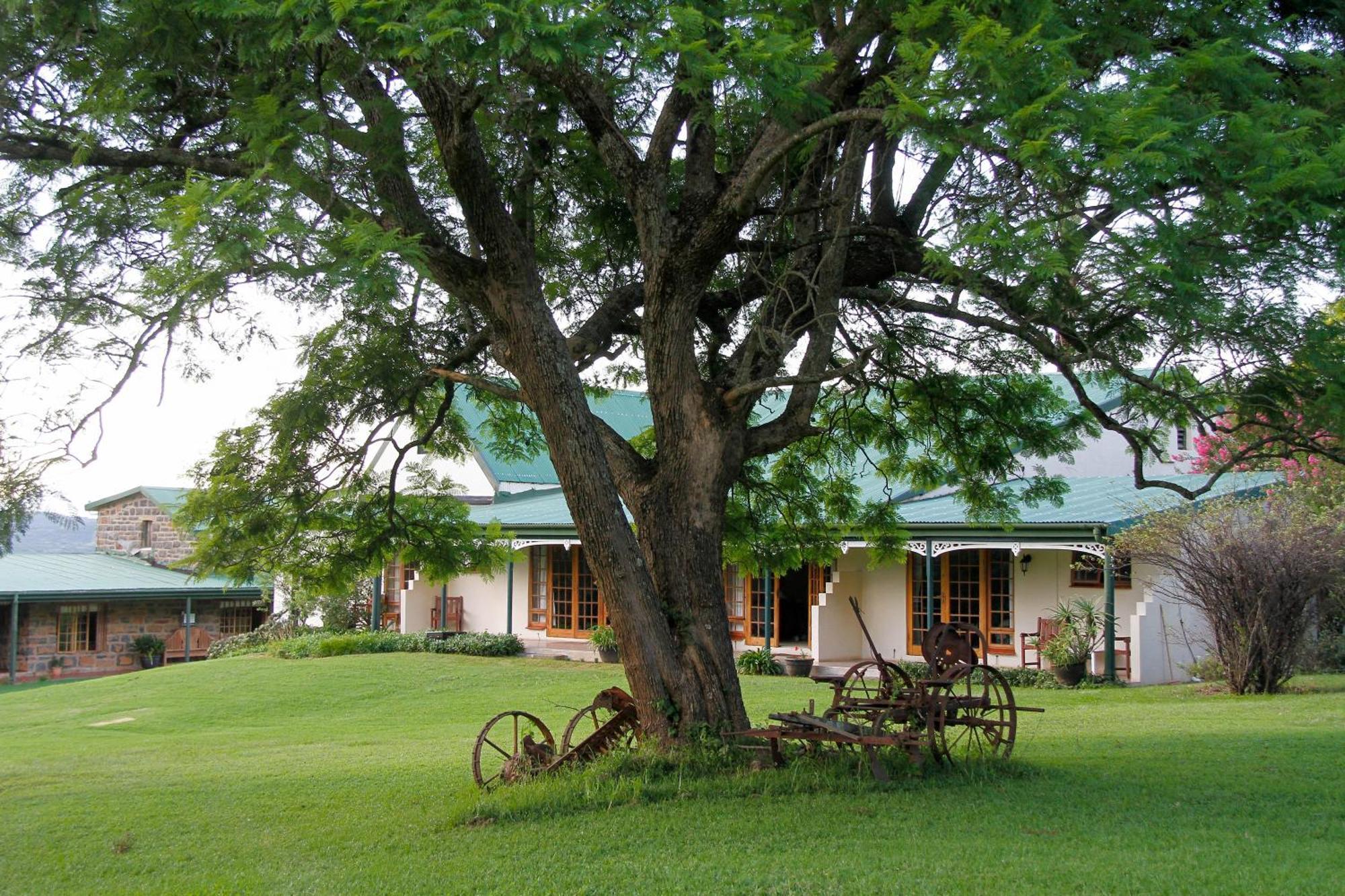 Spion Kop Lodge Уинтъртън Екстериор снимка