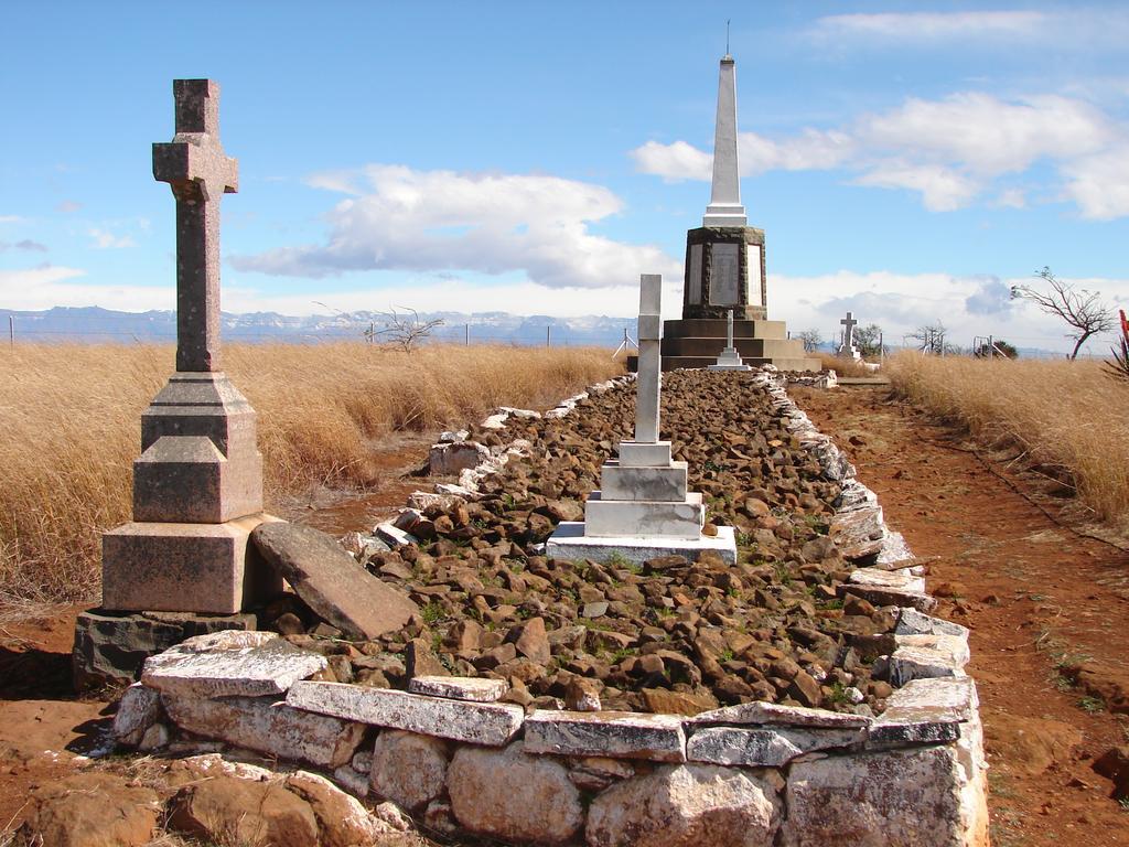 Spion Kop Lodge Уинтъртън Екстериор снимка