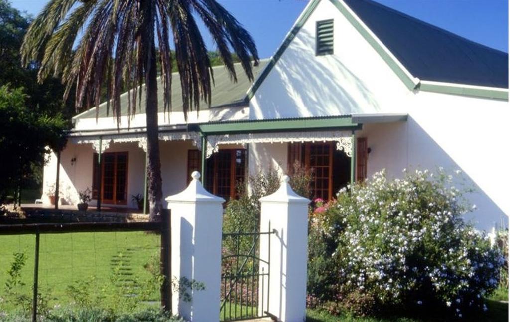 Spion Kop Lodge Уинтъртън Екстериор снимка